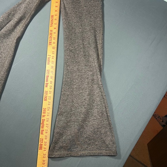 OFFLINE by Aerie The Hugger Foldover Flare Leggings Gray Space Dye Large - Picture 6 of 8